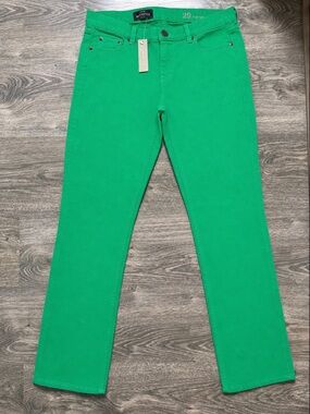 NWT J.Crew Matchstick Jeans in Vibrant Kelly Green ✨